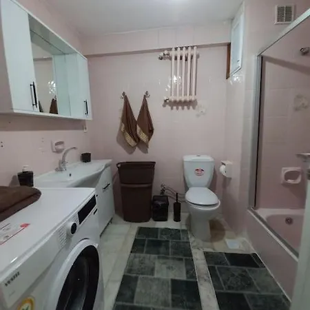 Large 3+1 Meuble Neuf Apartment *